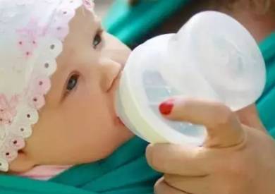 宝宝应该怎样喝水？