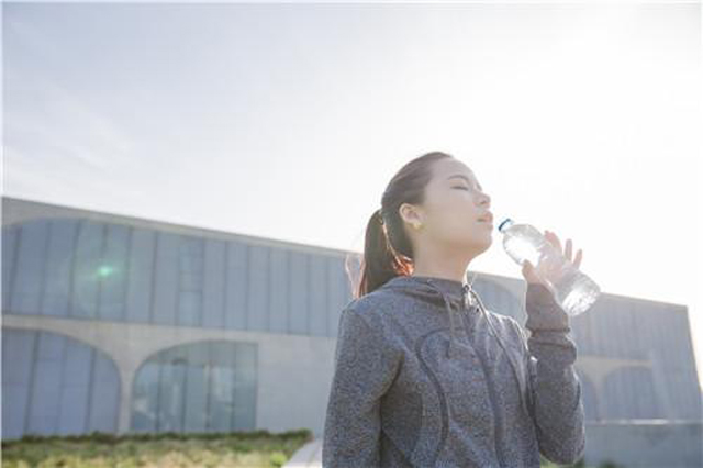 空气制水机是如何实现养生功能的